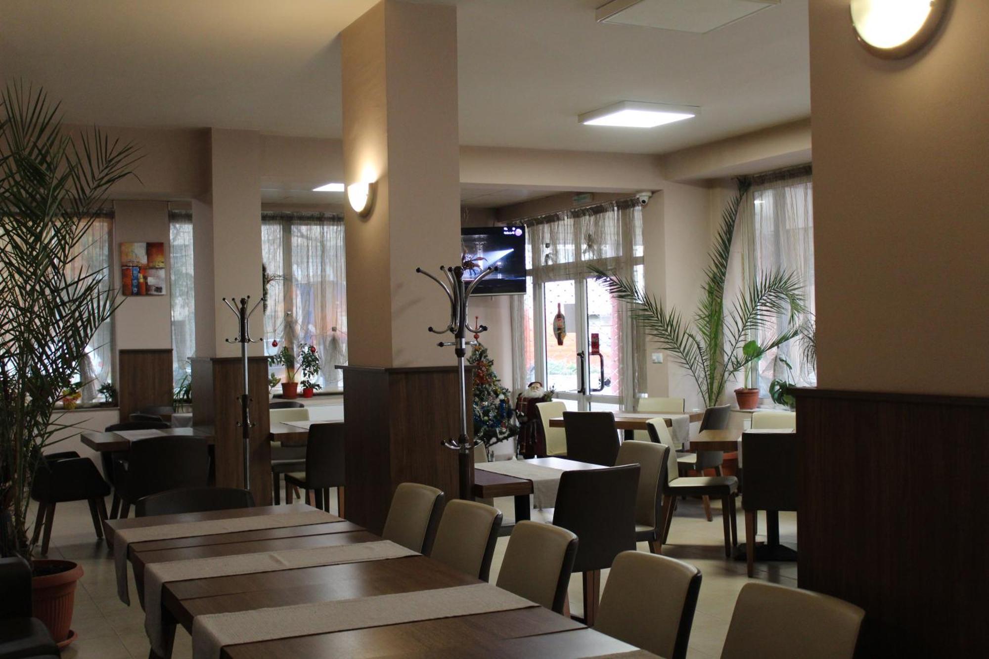 Family Hotel Bulgaria Kharmanli Exteriör bild